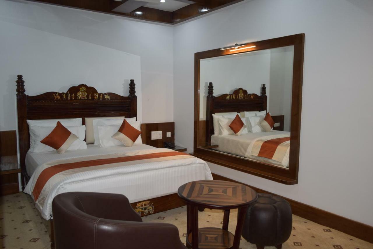 โลก สาคร Hotel ไมซอร์ ภายนอก รูปภาพ