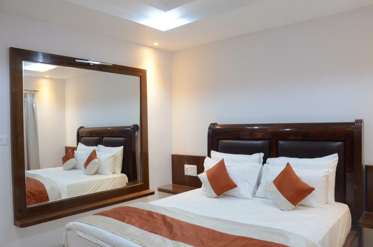 โลก สาคร Hotel ไมซอร์ ภายนอก รูปภาพ